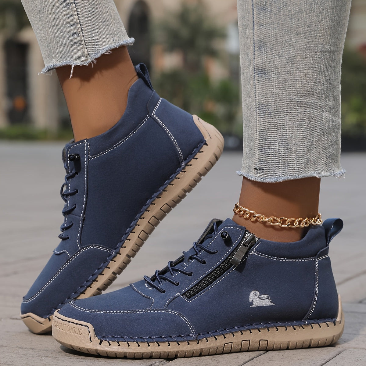 Roberta | Women Wide Toe Box Cushioned Walking Shoes