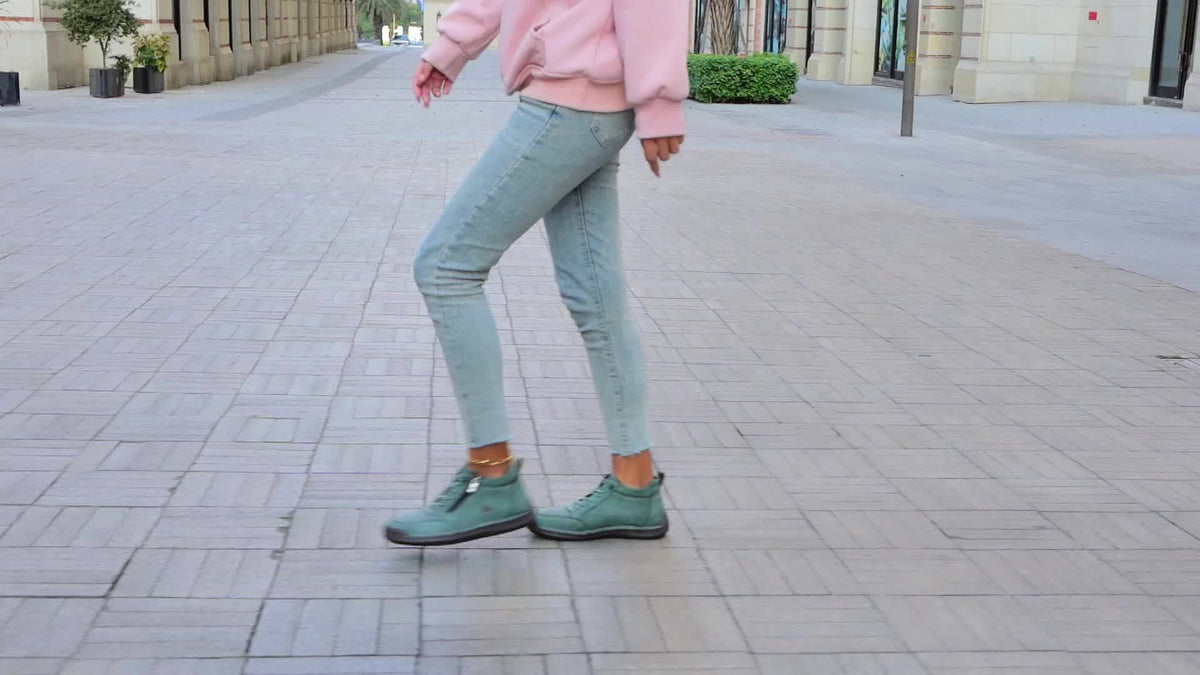 Roberta | Women Wide Toe Box Cushioned Walking Shoes