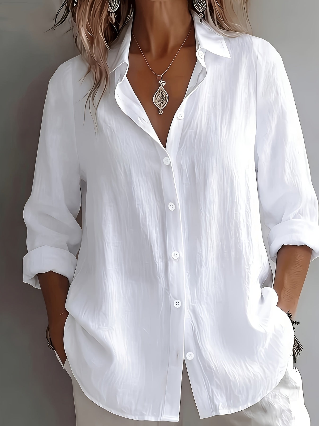 Christine Brewer Mia women's button-up shirt, stylish tops with a classic collar and long sleeves, in soft fabric.