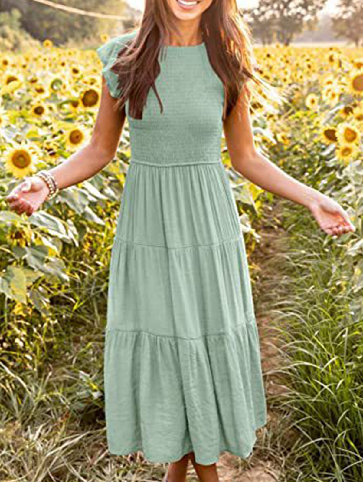 Light green solid color cross-border sleeved dress by Christine Brewer, showcasing a stylish and comfortable women's dress.