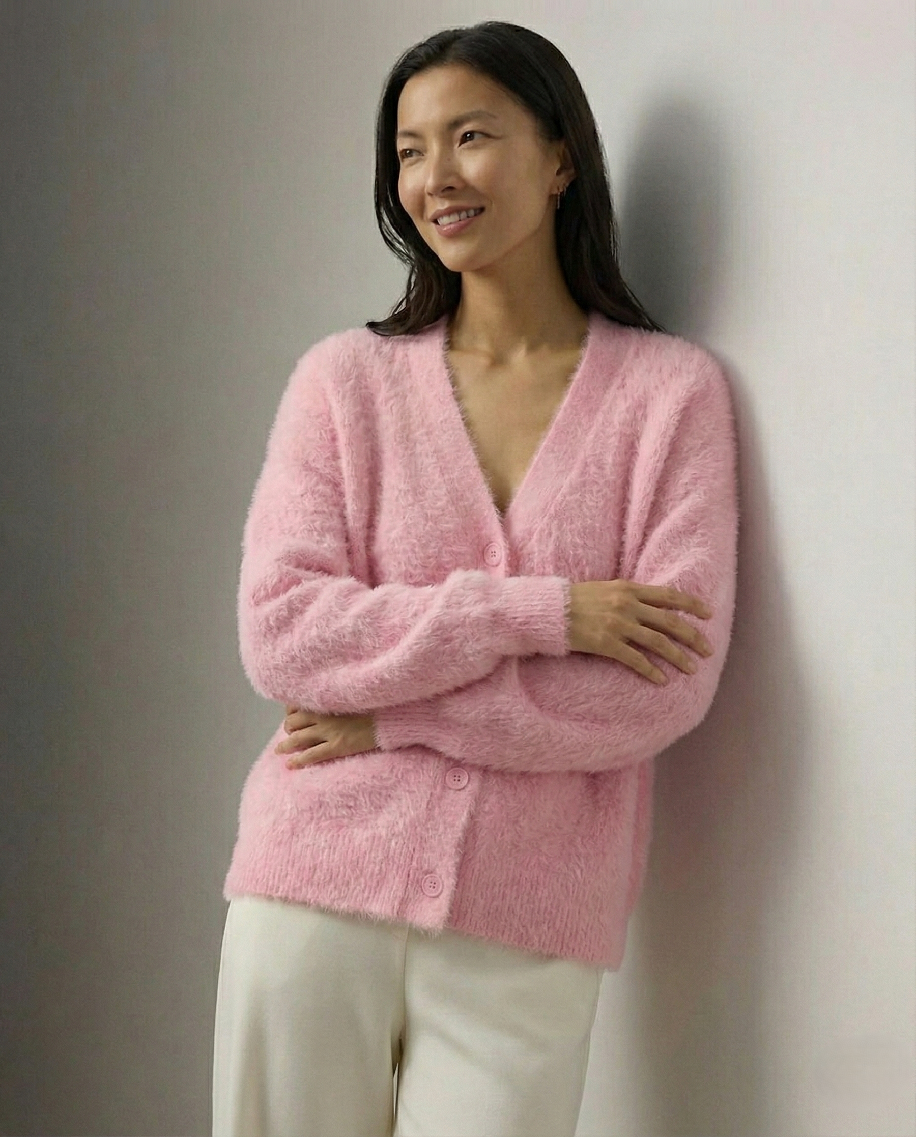 Cream oversized cashmere cardigan for women by Christine Brewer, featuring a cozy fit and relaxed style.