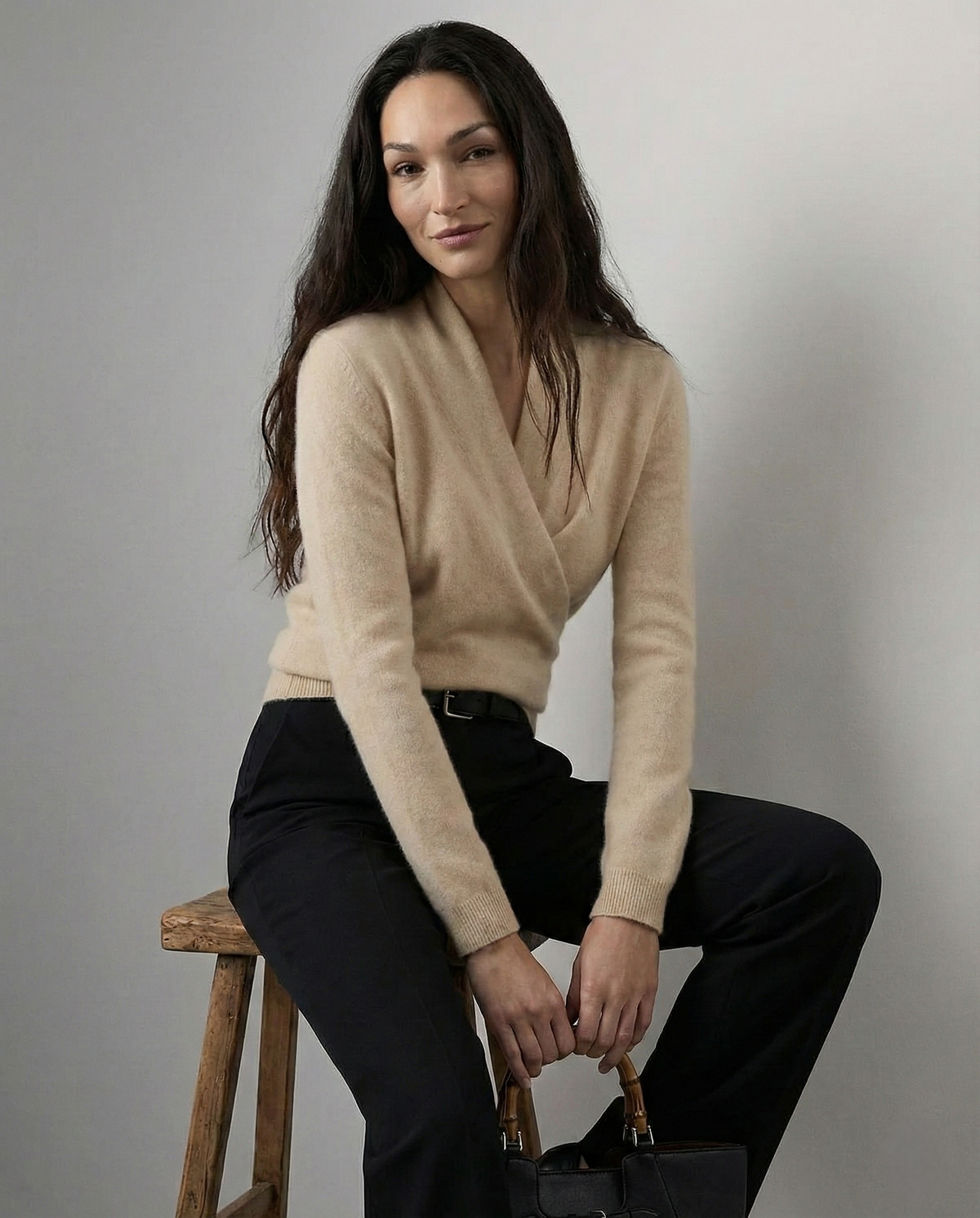 Christine Brewer Dawn cashmere sweater for women, soft and cozy knit in a stylish design, perfect for casual or elegant wear