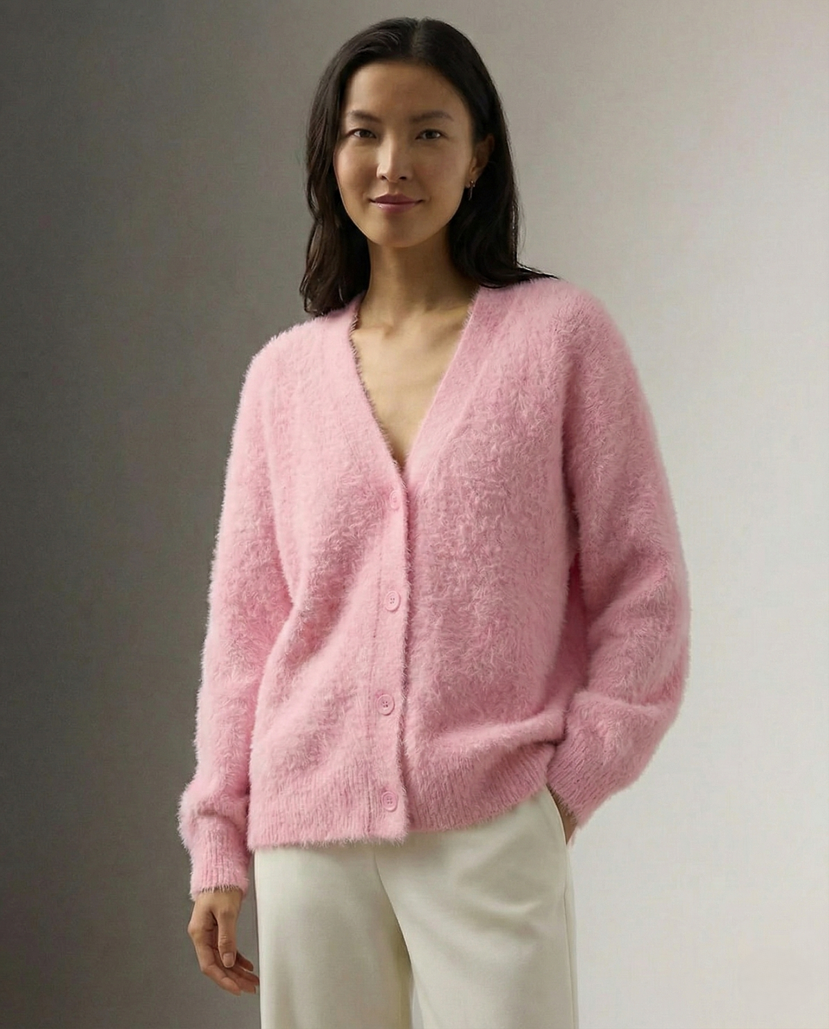 Oversized cashmere cardigan for women in neutral tones, featuring a relaxed fit and cozy texture from Christine Brewer.