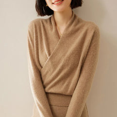 Cream-colored Christine Brewer Dawn cashmere sweater for women, showing a close-up of the soft, cozy knit fabric.