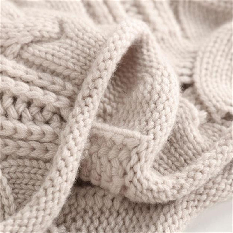 Christine Brewer Marnie knit sweater for women, cozy long-sleeve sweater in soft fabric, styled with a relaxed fit and ribbed cuffs.