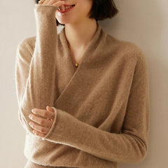 Women's Dawn cashmere sweater by Christine Brewer, soft lavender knit with long sleeves and a cozy fit.