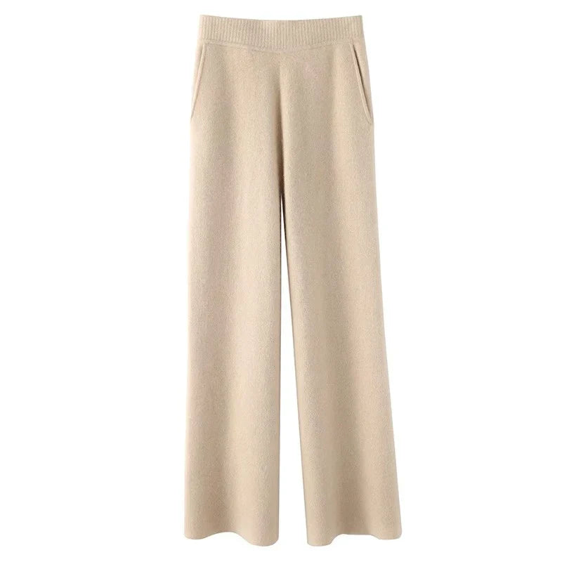 Women's loose pull-on joggers by Christine Brewer, casual pants with relaxed fit and comfortable waistband, suitable for everyday wear.