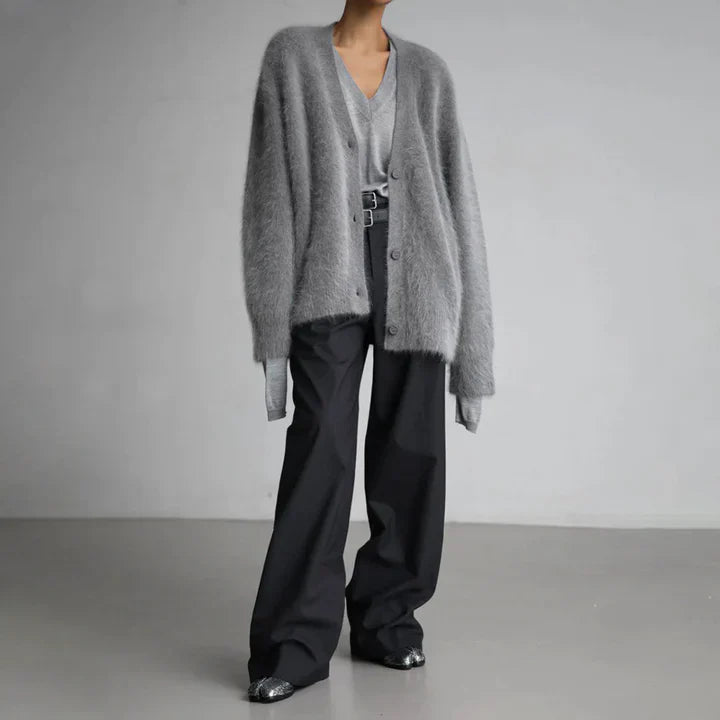 Belinda | Relaxed-Fit Button-Front V-Neck Cardigan for Women
