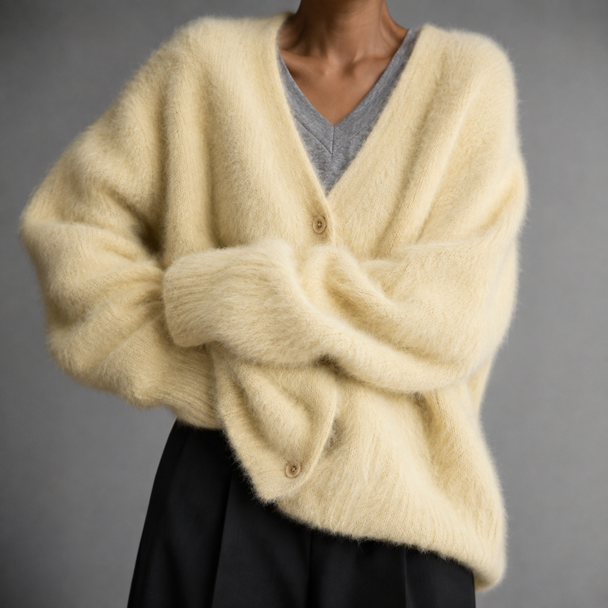 Belinda | Relaxed-Fit Button-Front V-Neck Cardigan for Women