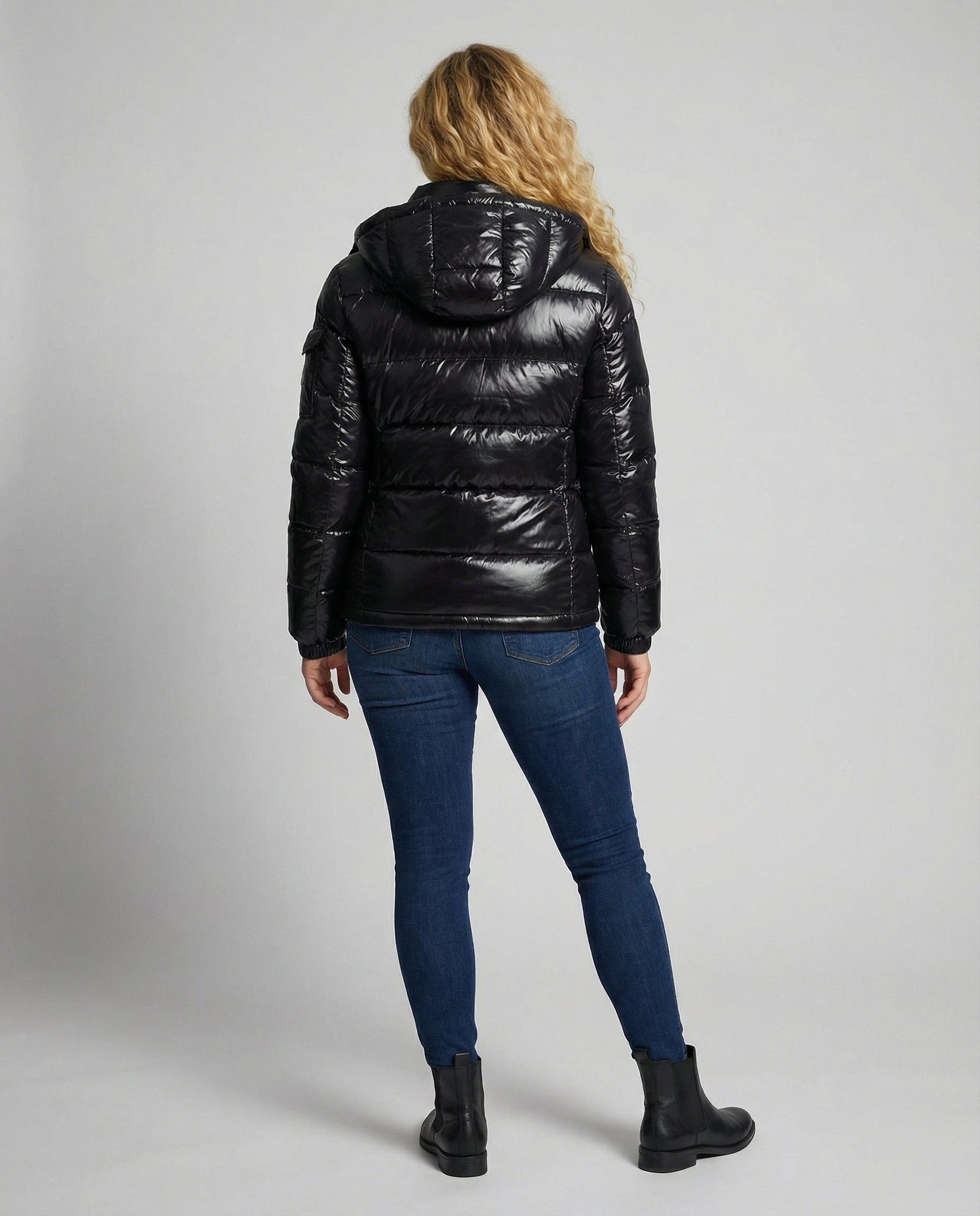 Back view of Christine Brewer Naomi women's Cosy Puffer Jacket in Lotte Mode20240923, showcasing its stylish quilted design.