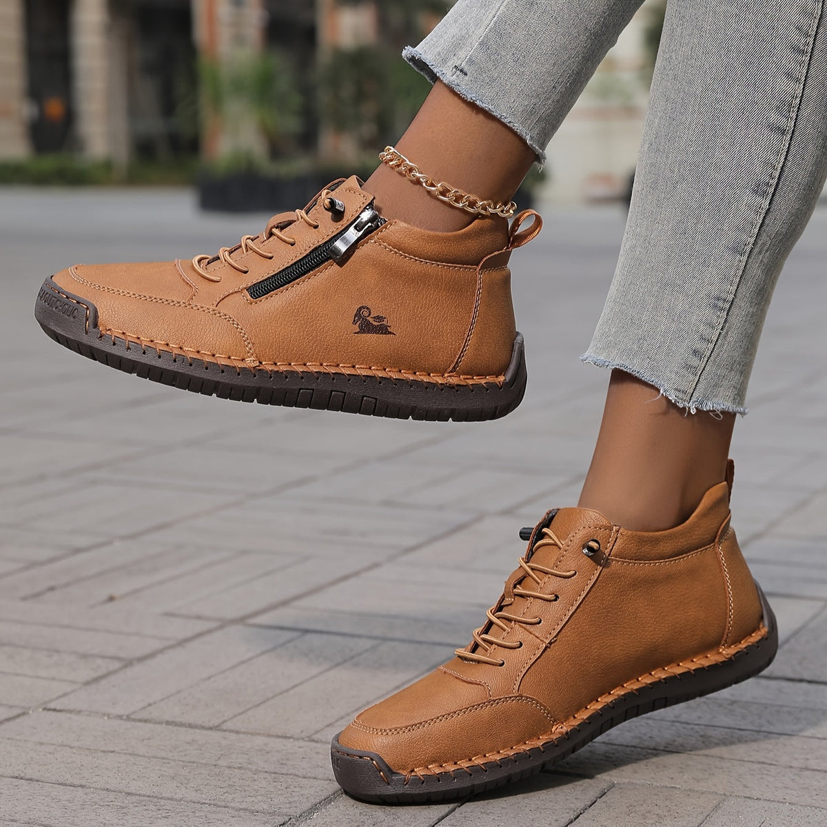 Roberta | Women Wide Toe Box Cushioned Walking Shoes