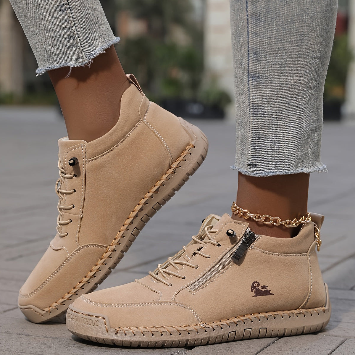 Roberta | Women Wide Toe Box Cushioned Walking Shoes