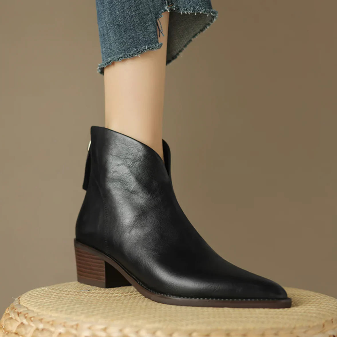 Daisy | Ankle Boots Booties Women Winter Pointed Toe Block Heel Leather Zip V-Cut Brown