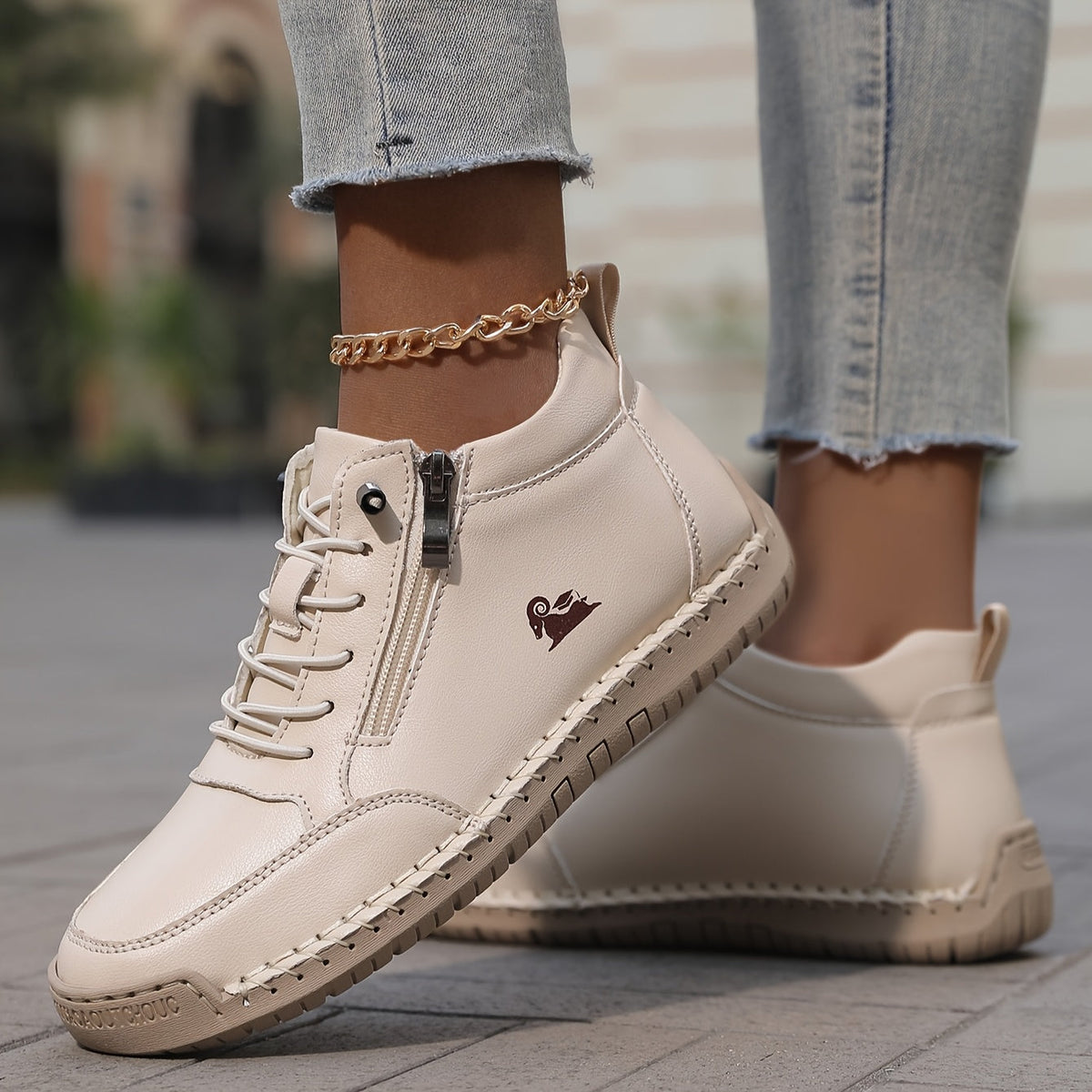 Roberta | Women Wide Toe Box Cushioned Walking Shoes