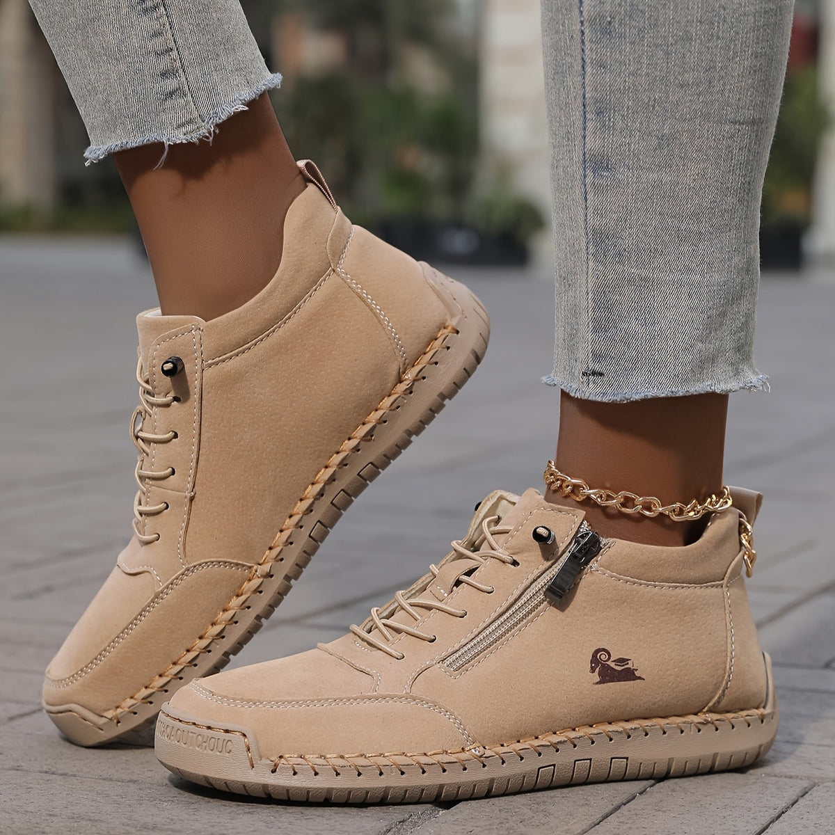 Roberta | Women Wide Toe Box Cushioned Walking Shoes