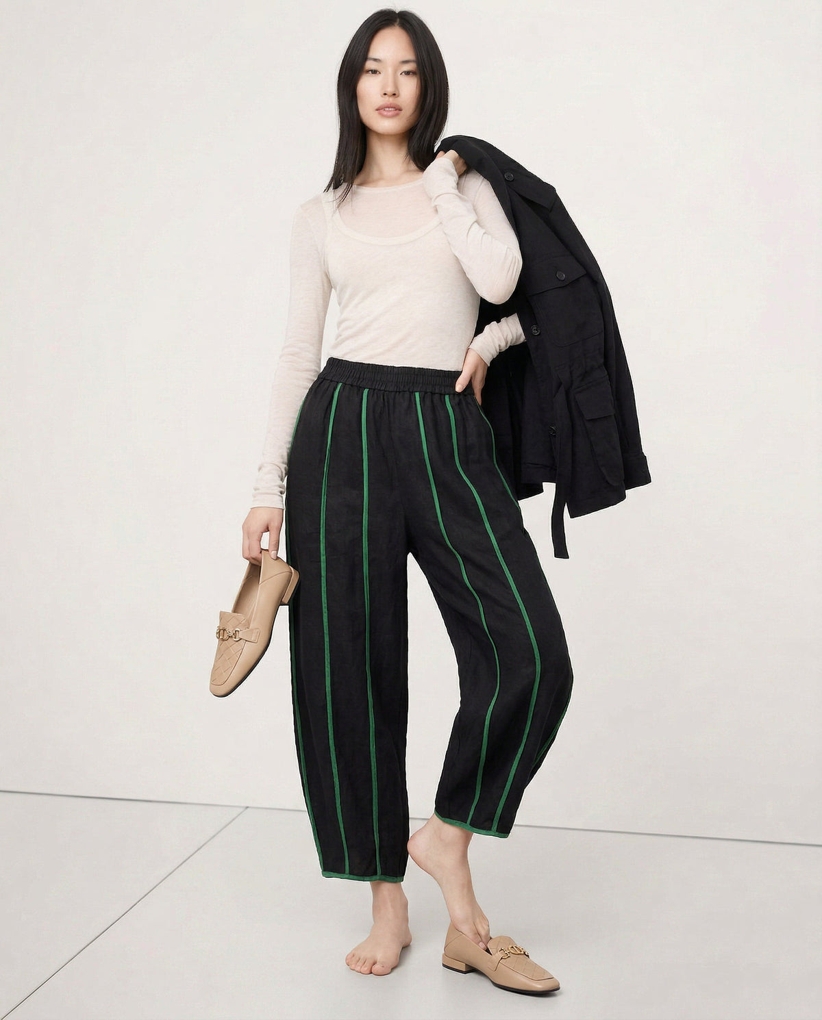 Women’s linen wide-leg elastic-waist trousers by Christine Brewer, featuring a relaxed fit and high-quality linen fabric.