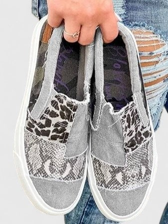Christine Brewer Solivandrae orthopedic loafers for women, trendy canvas shoes with comfortable, supportive design.