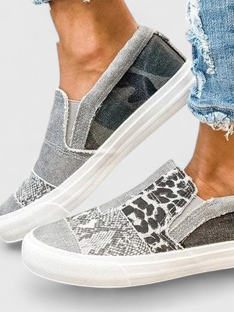 Christine Brewer Solivandrae orthopedic loafers for women, trendy canvas shoes with comfortable design and stylish appearance.