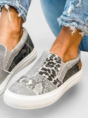 Christine Brewer Solivandrae orthopedic loafers for women, stylish canvas shoes with a comfortable, casual design.