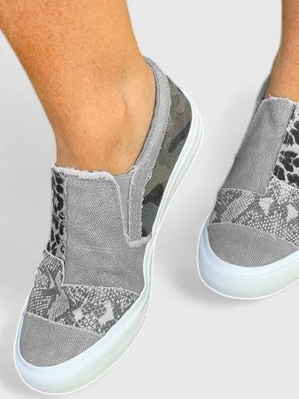 Christine Brewer Solivandrae orthopedic loafers for women, stylish canvas shoes with comfort-focused design.